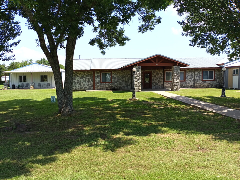 27 Geis Dr in Pottsboro, TX - Building Photo