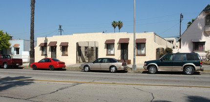 1626 Pacific Ave in Long Beach, CA - Foto de edificio - Building Photo