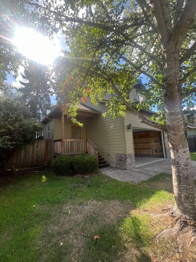 3337 Peregrine St in Eugene, OR - Building Photo - Building Photo