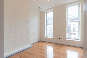 213 York St-Unit -2 in Jersey City, NJ - Building Photo - Building Photo