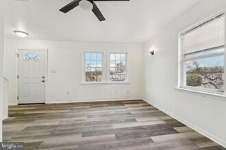 800 Stoll St in Baltimore, MD - Building Photo - Building Photo