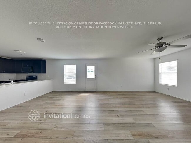 1346 Mosely Cir in Dallas, TX - Building Photo - Building Photo