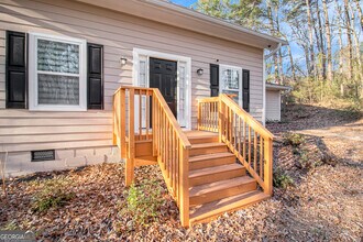 170 Charlotte Blvd in Stockbridge, GA - Building Photo - Building Photo
