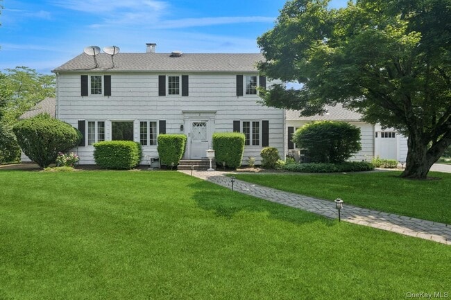 1250 Harbor Rd in Hewlett, NY - Building Photo - Building Photo