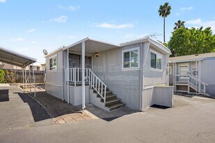 3913 Castro Valley Blvd in Castro Valley, CA - Building Photo