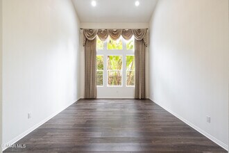 5058 Via Camino in Thousand Oaks, CA - Building Photo - Building Photo