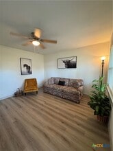 2109 W Avenue B in Temple, TX - Building Photo - Building Photo