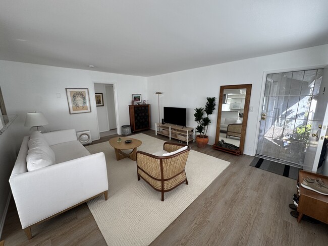 1322 Amethyst St, Unit Unit D