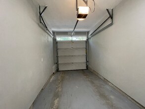 360 Charles St in Malden, MA - Foto de edificio - Building Photo