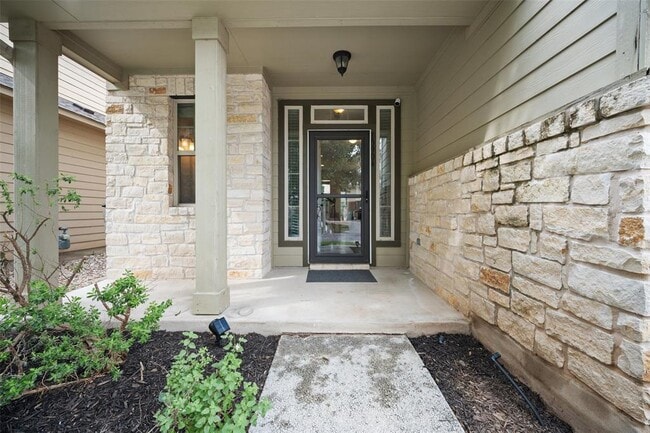 10904 Vetters in Austin, TX - Building Photo - Building Photo