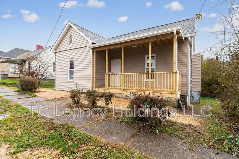 1013 N 15th St in Clarksburg, WV - Building Photo