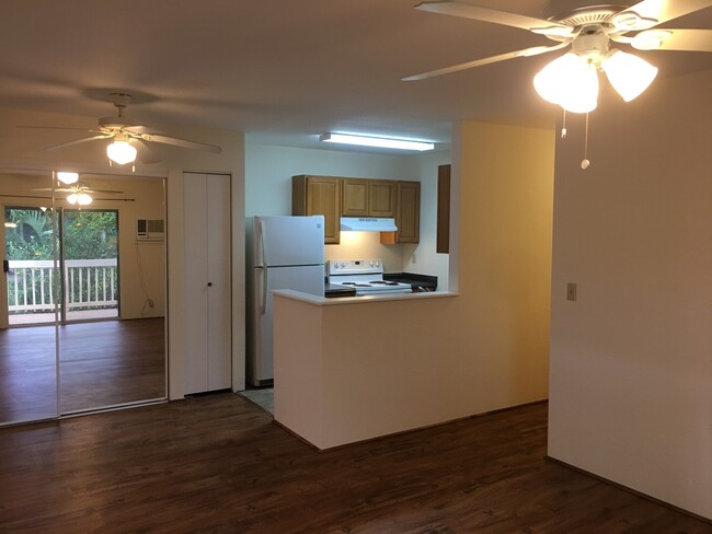 480 Kenolio Rd in Kihei, HI - Building Photo - Building Photo