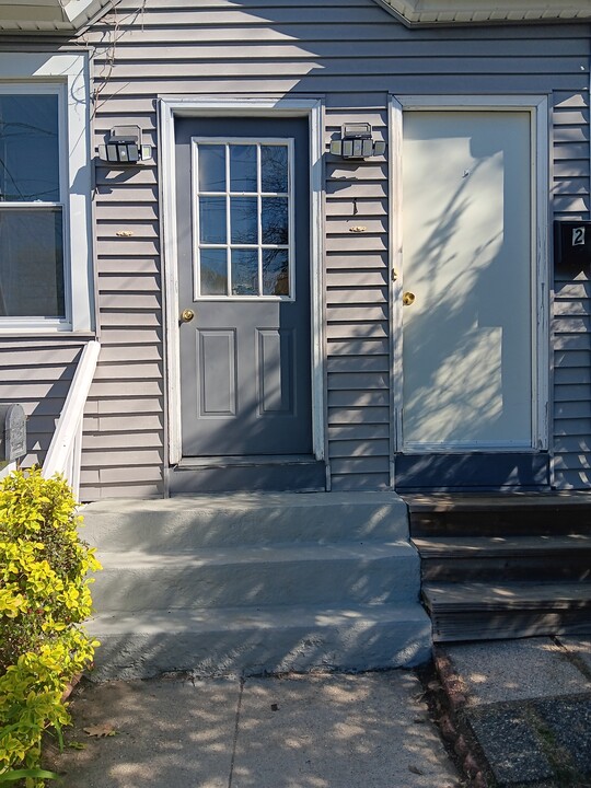 1 Nashawannuck St, Unit Nashawannuck St in Easthampton, MA - Foto de edificio