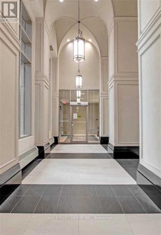 388 Prince of Wales Dr in Mississauga, ON - Building Photo - Building Photo