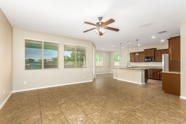 property at 35082 N Laredo Dr