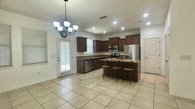 4450 Capital Blvd in St. Cloud, FL - Building Photo - Building Photo