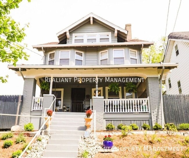 property at 1610 Clarewood Ave