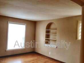 1035 Claytonia Terrace in Richmond Heights, MO - Building Photo - Building Photo