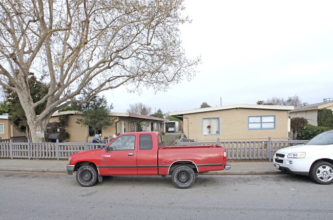 1171-1173 Willow Rd in Menlo Park, CA - Building Photo - Building Photo