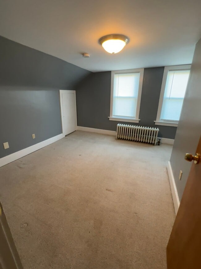 236 Airport Rd, Unit 2 in Endicott, NY - Building Photo - Building Photo