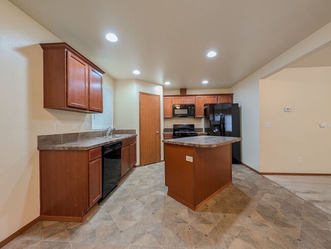 9830 28th Ave SE in Everett, WA - Building Photo - Building Photo