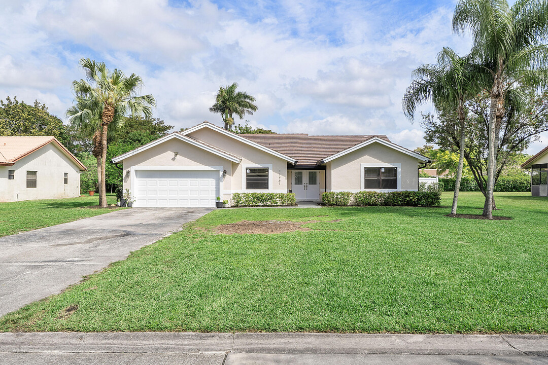 11461 NW 39th St in Coral Springs, FL - Building Photo