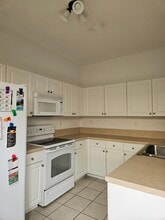 12819 SW 135th Ter in Miami, FL - Building Photo - Building Photo