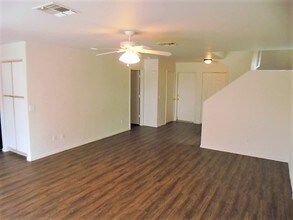 12717 W Paradise Dr in El Mirage, AZ - Building Photo - Building Photo