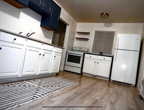 9156 Elizabeth St in Whitmore Lake, MI - Building Photo - Building Photo