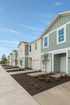 Coral Palms at Oakleaf in Middleburg, FL - Building Photo