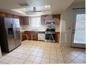 1612 Leisure World in Mesa, AZ - Building Photo - Building Photo