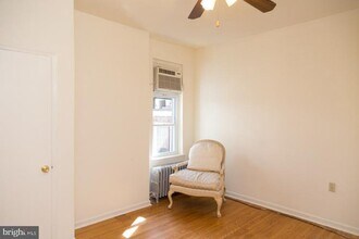 2306 Spruce St-Unit -301 in Philadelphia, PA - Building Photo - Building Photo