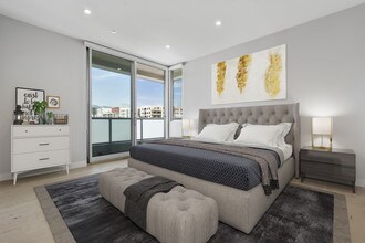 1148 N Detroit St-Unit -Penthouse in West Hollywood, CA - Building Photo - Building Photo