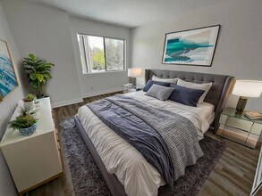 5000 Whitsett Ave in Los Angeles, CA - Building Photo - Building Photo