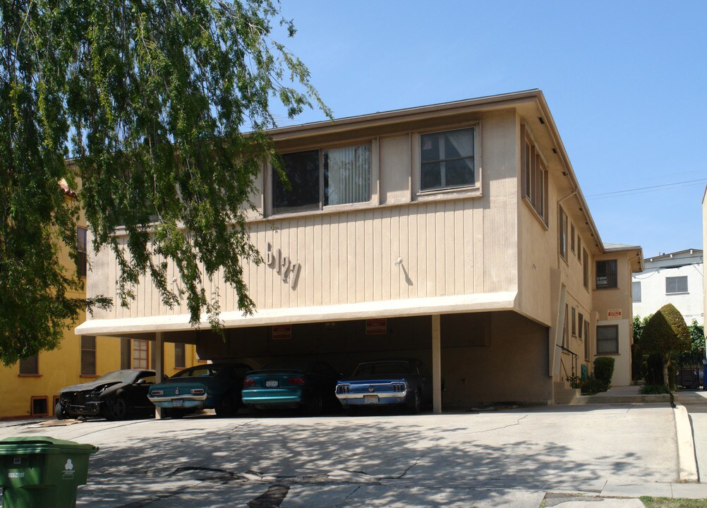 6127 Saturn St in Los Angeles, CA - Building Photo