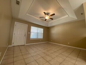 1209 Swallow Ave, Unit #3 in McAllen, TX - Foto de edificio - Building Photo