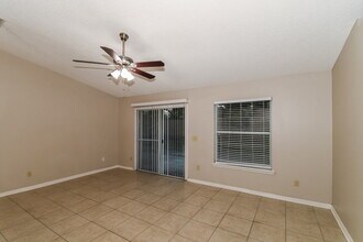 9060 Castle Rock Dr in Jacksonville, FL - Building Photo - Building Photo