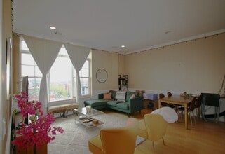 769 Montgomery St in Jersey City, NJ - Building Photo - Building Photo