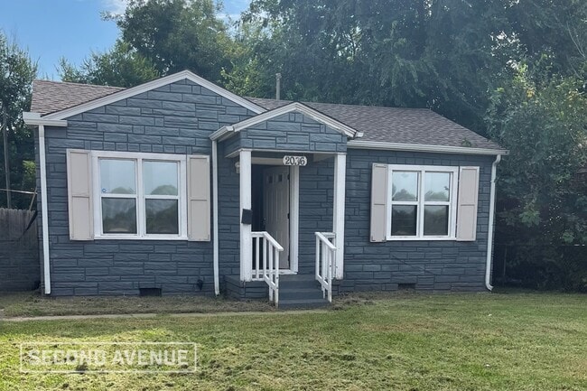 property at 2036 NE Grand Blvd
