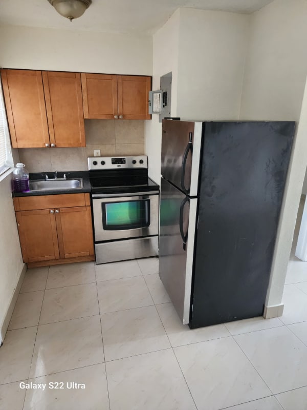 133 SW 5th Ct