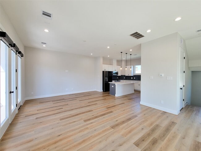 property at 905 Quitman St