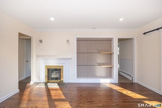 55 Glendale Rd in Stamford, CT - Building Photo - Building Photo