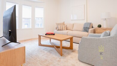 5 Davis Ave, Unit 6 in Brookline, MA - Foto de edificio - Building Photo