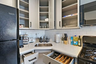 4903 Spencer Ave in Lisle, IL - Building Photo - Building Photo