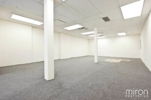 Maspeth Terrace in Brooklyn, NY - Building Photo