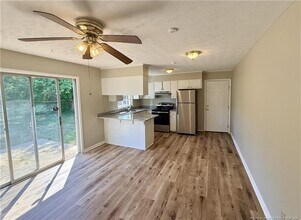 832 Fresno Dr in Fayetteville, NC - Building Photo - Building Photo