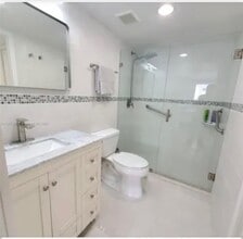 401 Ocean Dr, Unit 908 in Miami Beach, FL - Building Photo - Building Photo