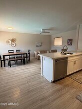 6213 E Earll Dr in Scottsdale, AZ - Foto de edificio - Building Photo