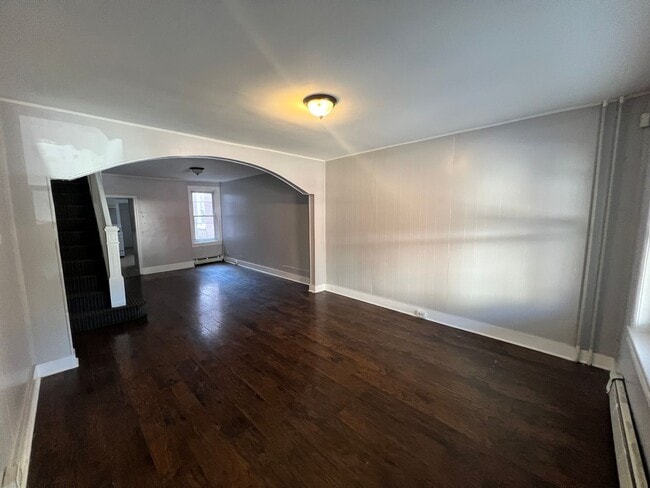 237 Grand St in Trenton, NJ - Building Photo - Building Photo
