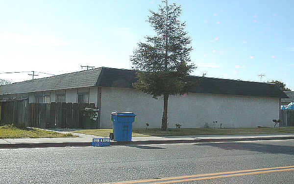 471 S Berkeley Ave in Turlock, CA - Building Photo - Building Photo